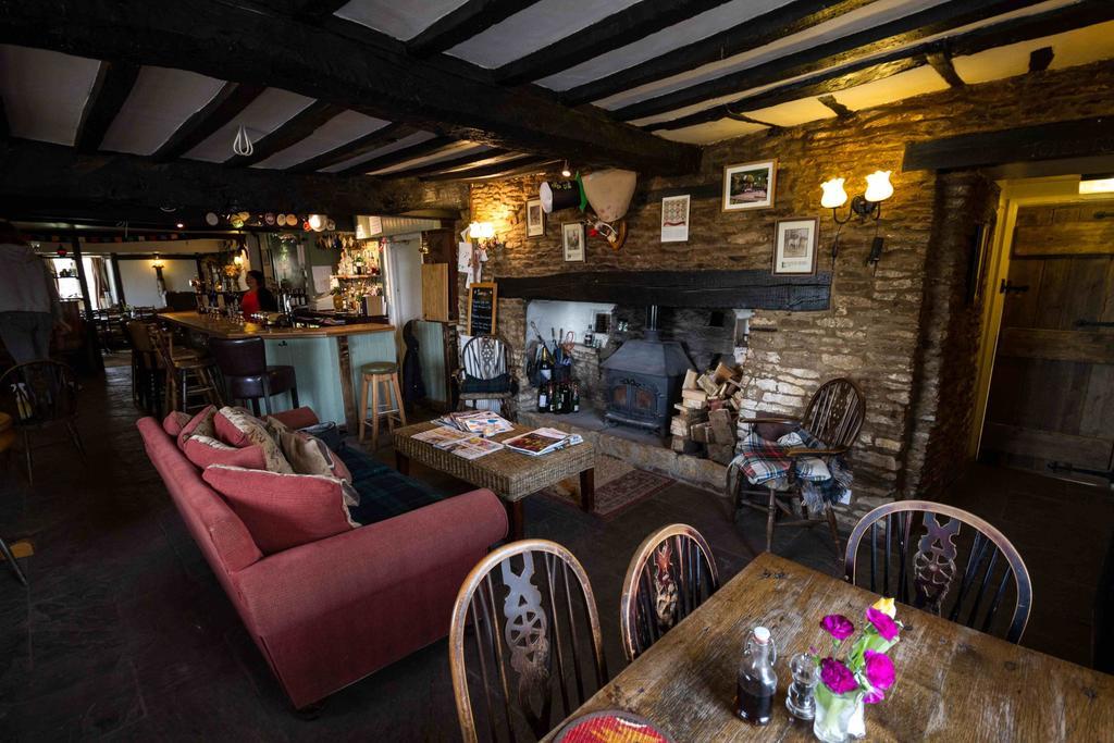 The Holford Arms Bed & Breakfast Tetbury Luaran gambar