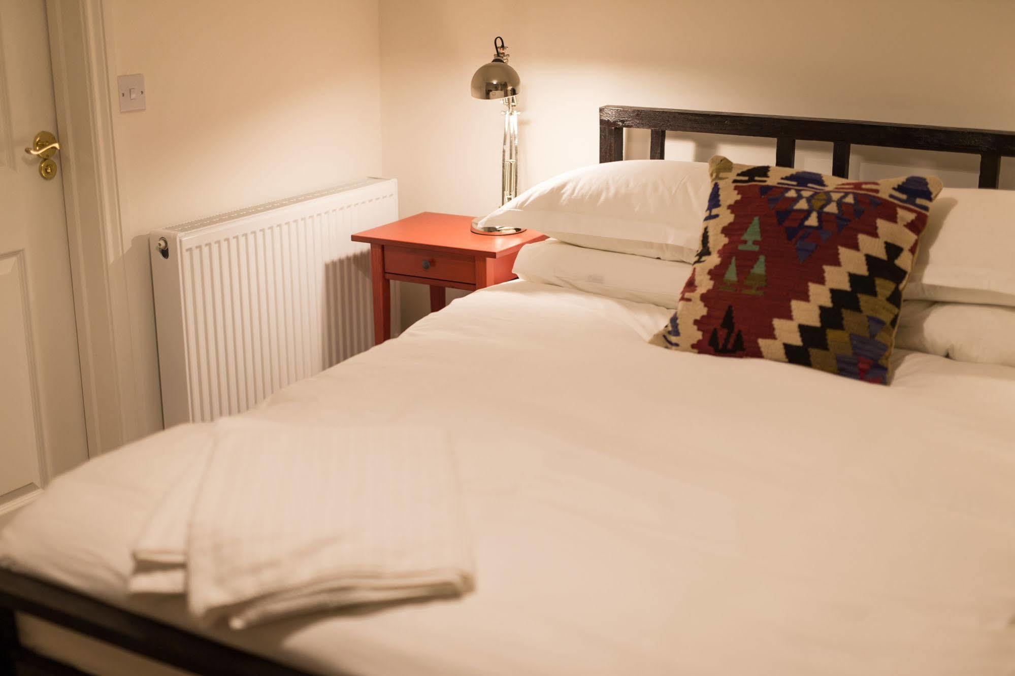 The Holford Arms Bed & Breakfast Tetbury Luaran gambar